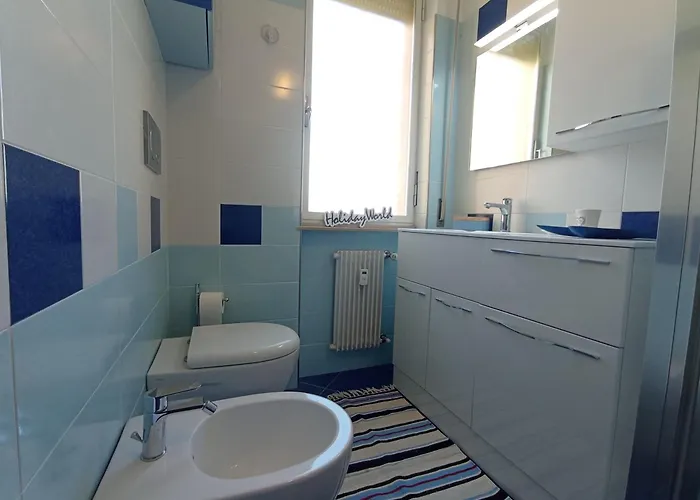 Apartment House Blu Cogo By World